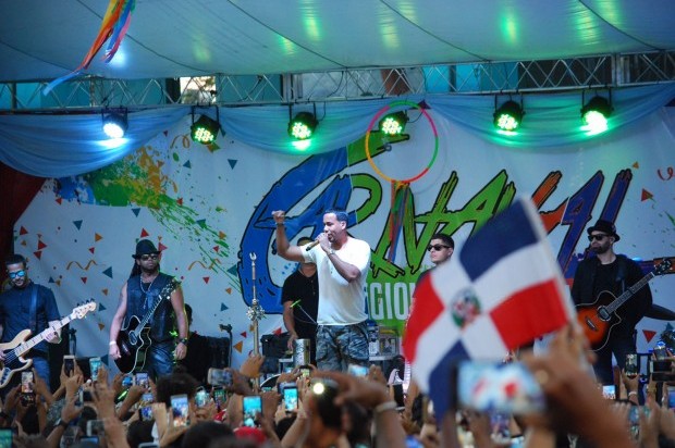 Resultado de imagen para CONCIERTO DE ROMEO EN BANI