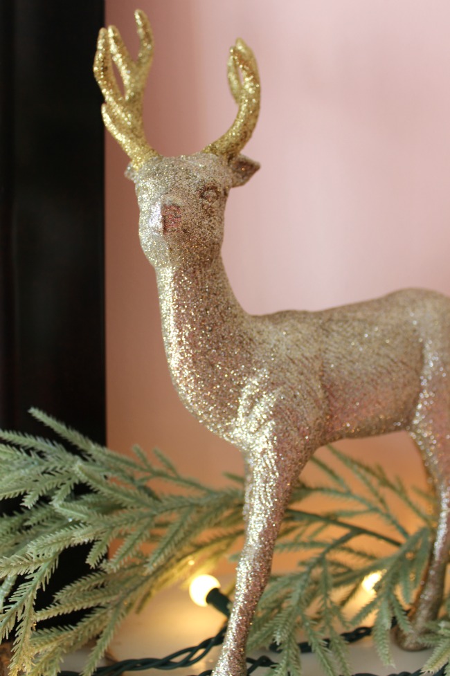 A Pink Christmas (My Holiday Decorations) Julie Leah A Southern