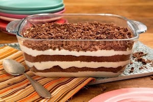 Pavê de bolo Pullman sabor chocolate