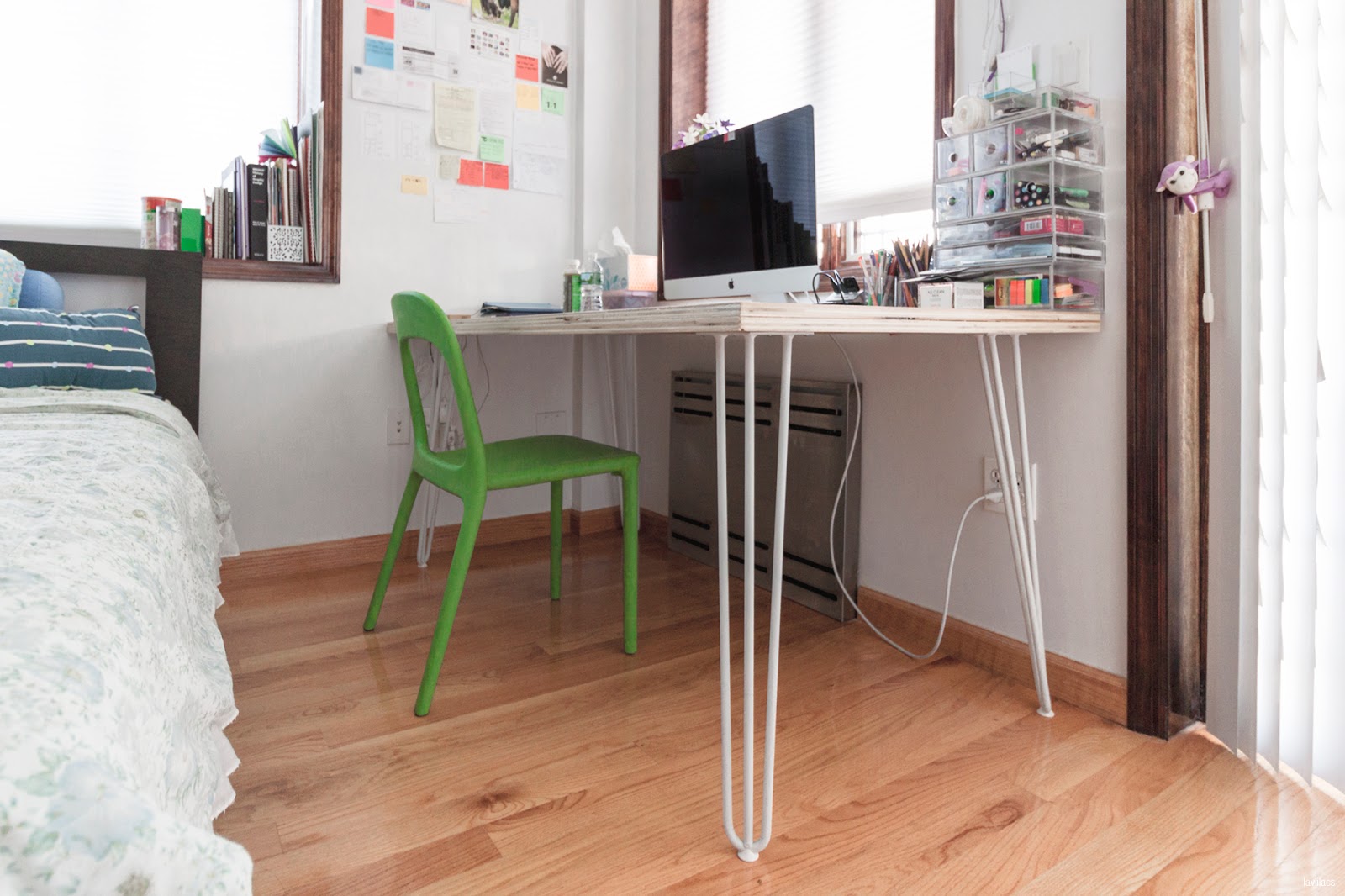 lavlilacs Custom Hairpin Desk 2