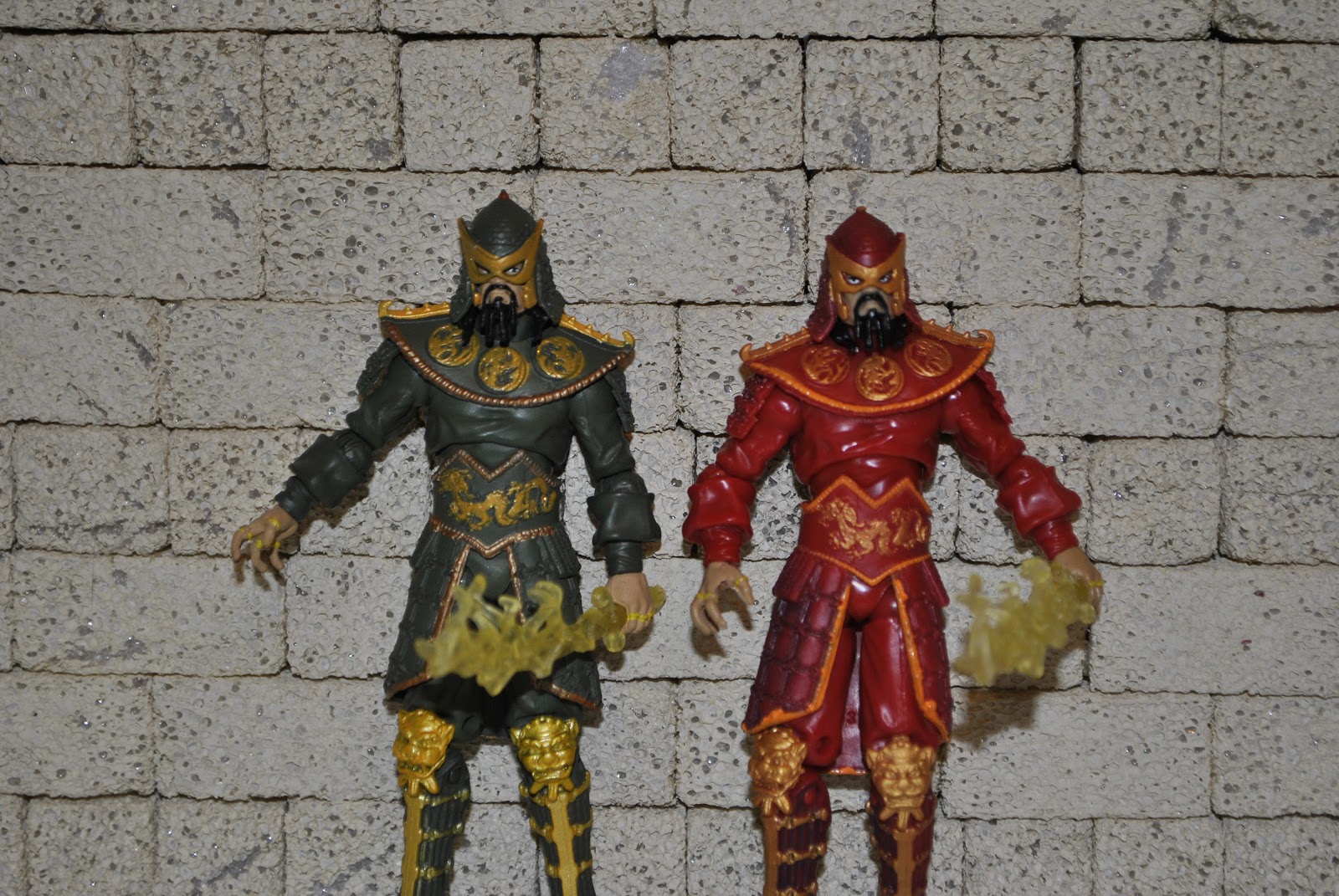 The Mojoverse Marvel Universe Comic Pack Wave 13 Mandarin and Silver