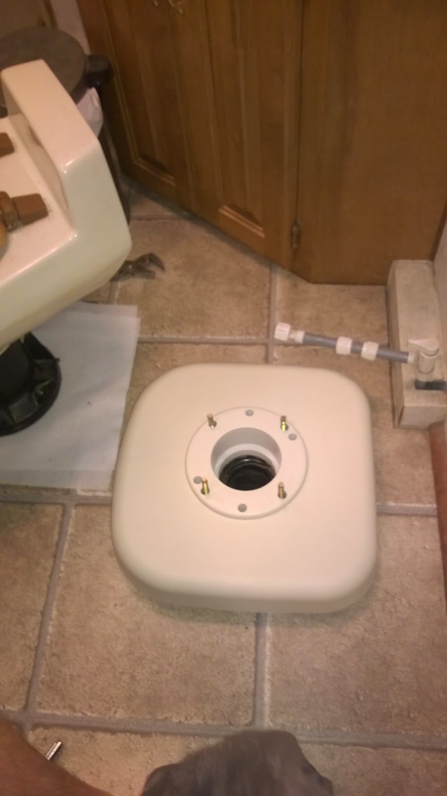 RVing: The USA is our BIG Backyard: MOTORHOME MODIFICATION - Toilet ... RVing: The USA is our BIG Backyard: MOTORHOME MODIFICATION - Toilet ...