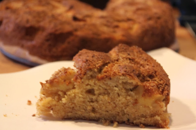 torta di mele e amaretti