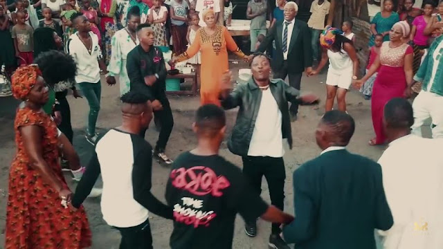 Shetta Ft. Mzee Wa Bwax - Uswahilini Video VIDEO: Shetta Ft. Mzee Wa Bwax - Uswahilini