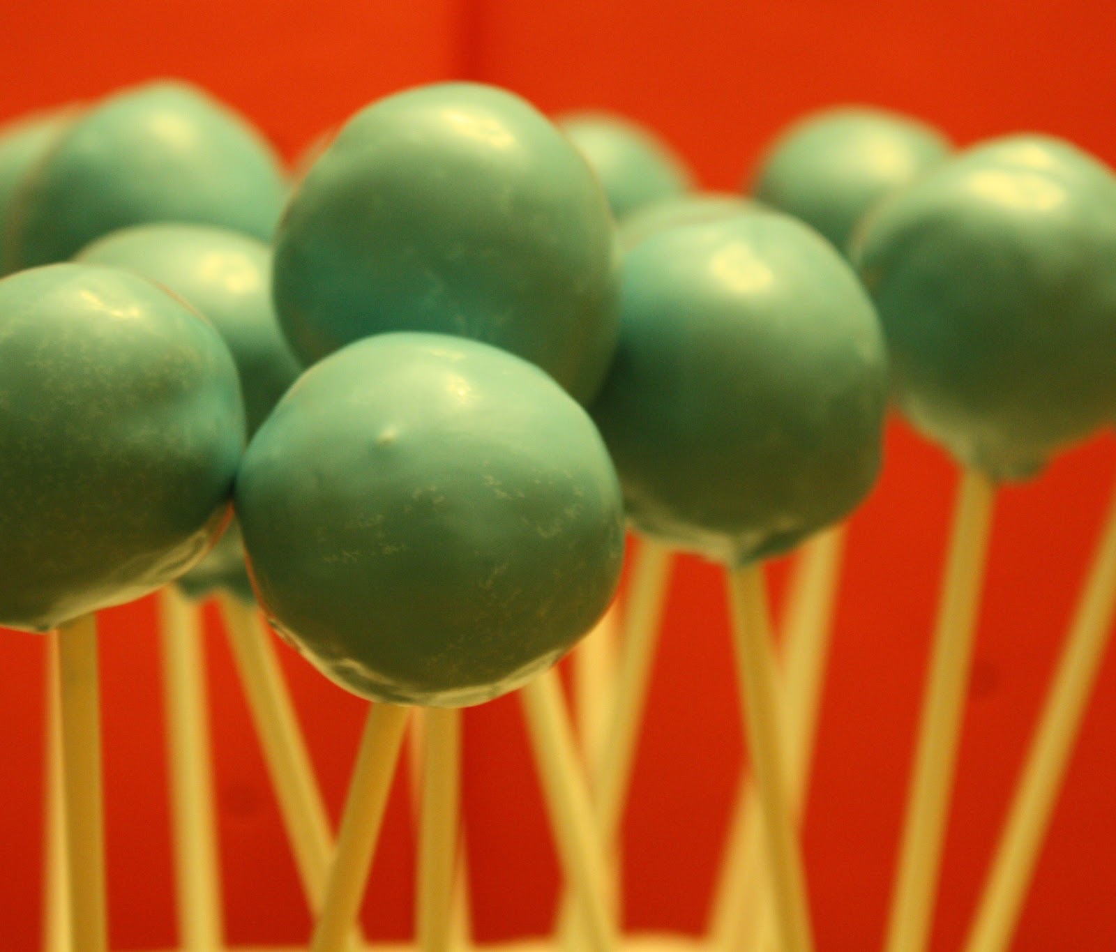 Mel's Sweet Treats: Thomas the Train Cake Pops