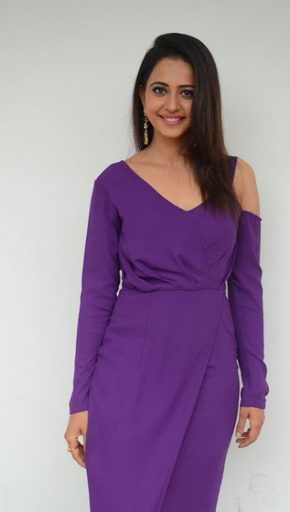 Rakul Preet Singh Photos at Dhruva Movie Interview