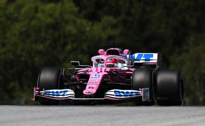 Sergio Perez con la Racing Point nelle prove libere del gran premio di Stiria 2020