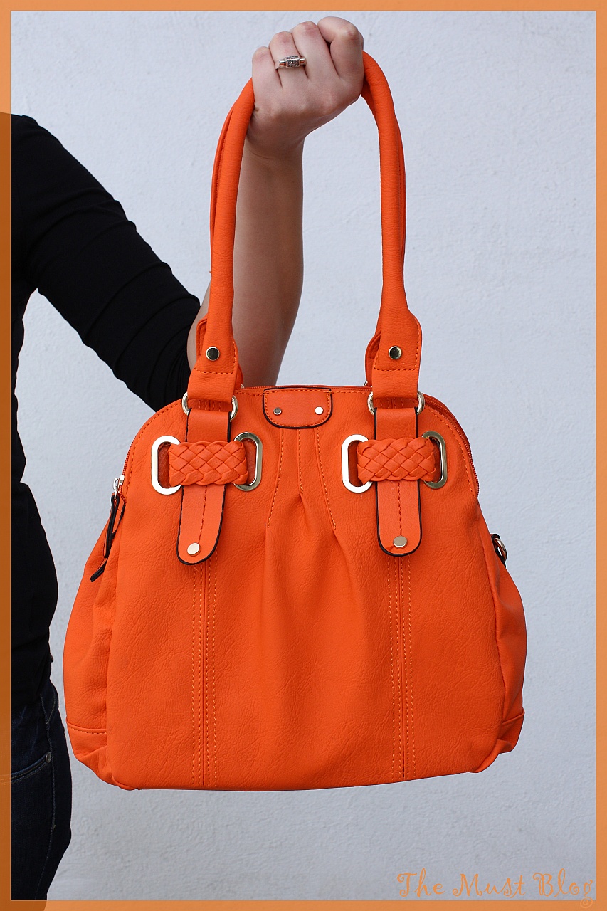 ! The Must Blog Must wear Orange