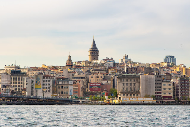 Torre di Galata da Eminonu-Istanbul