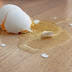 Σας έπεσε αυγό στο πάτωμα; Ρίξτε αλάτι για να φύγει - Αυτό κι άλλα 17 ΚΟΛΠΑ που θα σας λύσουν τα χέρια