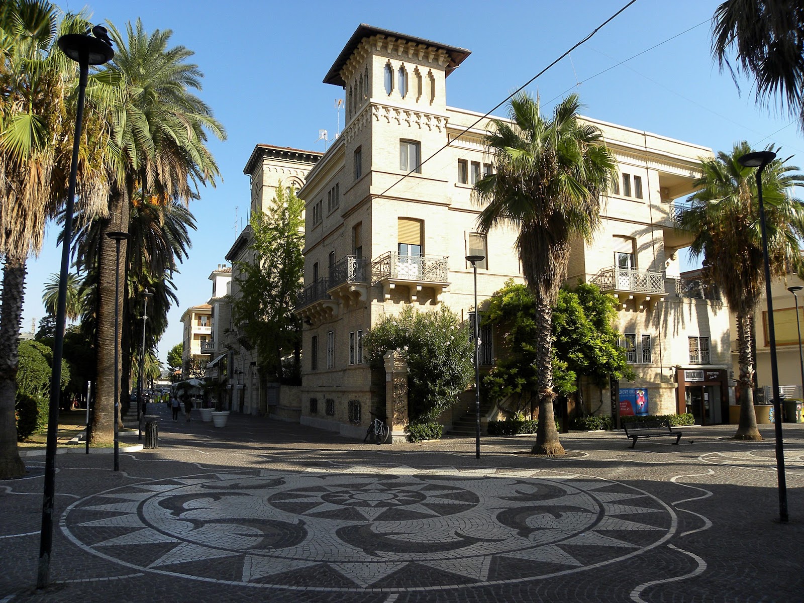 S. Benedetto del Tronto ( AP ), regina della Riviera delle Palme THE MARCHE EXPERIENCE S. Benedetto del Tronto ( AP ), regina della Riviera delle Palme THE MARCHE EXPERIENCE