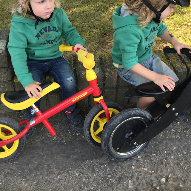 Laufrad fahren >> kurze Pause Laufrad fahren >> kurze Pause