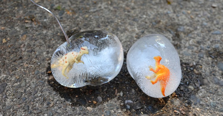 dinosaur frozen eggs