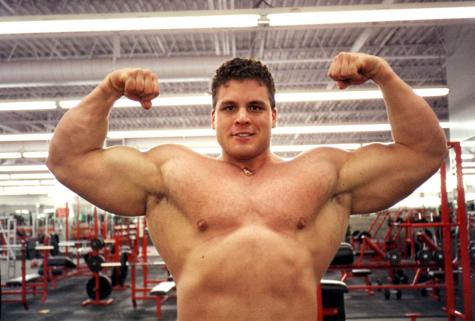 Muscle Lover Greg Kovacs The world's biggest bodybuilder of all time