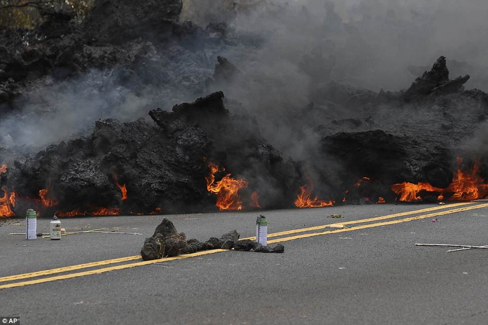 4BEDD8CF00000578-5701229-Lava_burns_acro