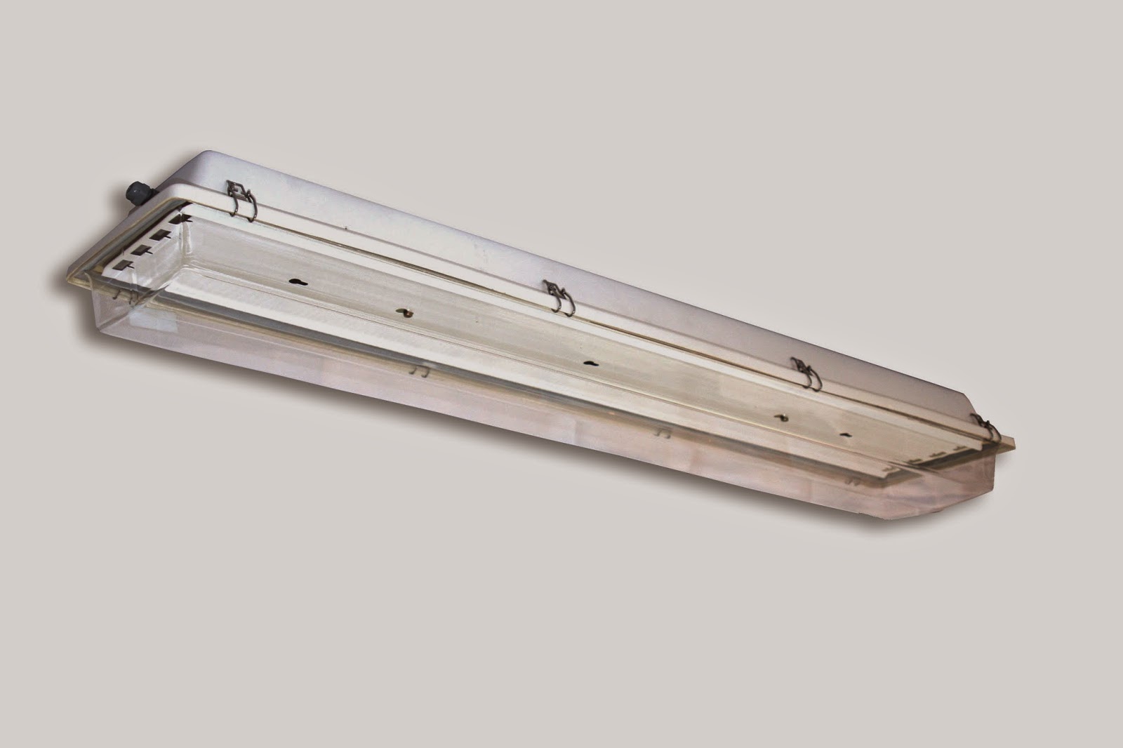 LUMINARIAS HERMETICAS