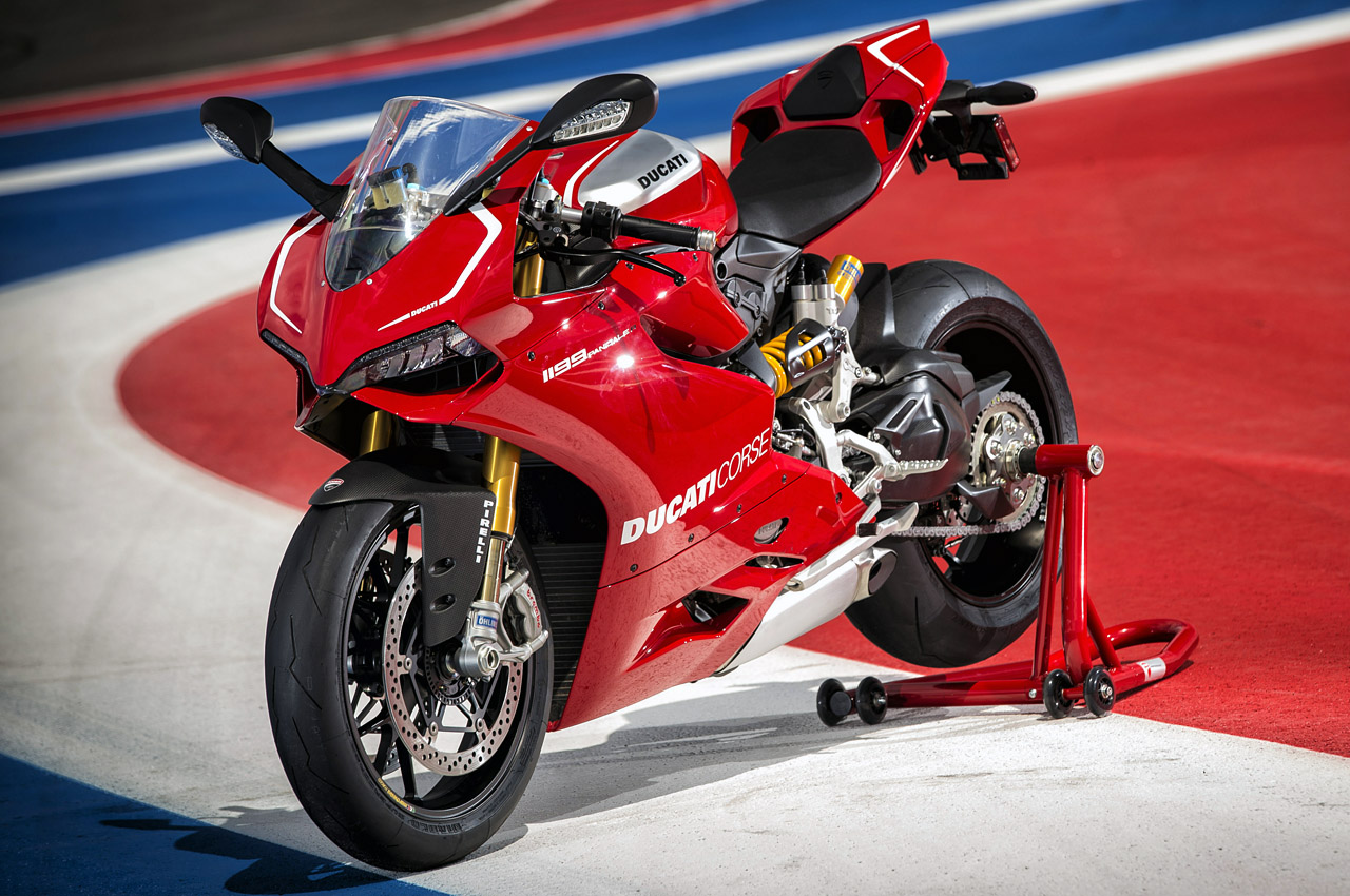 © Automotiveblogz 2013 Ducati 1199 Panigale R Photos