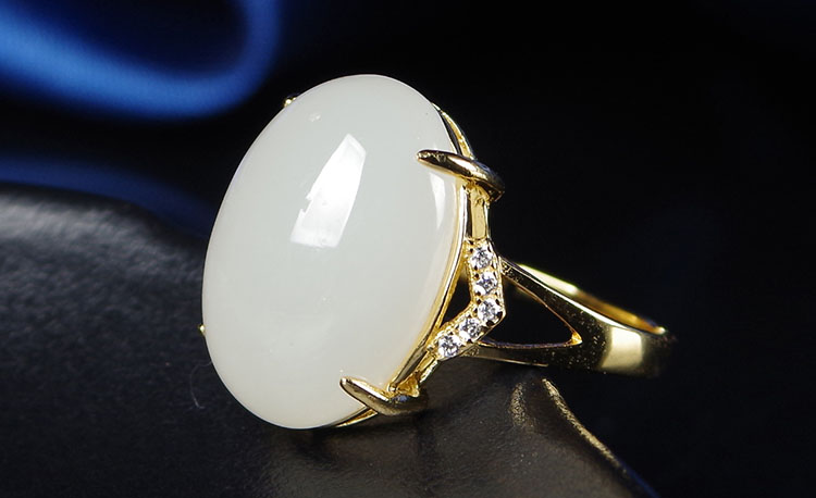 和田玉鑲鋯石 925純銀戒指
