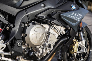 BMW S1000R 2017: 162 mã lực, trọng lượng giảm và đáp ứng chuẩn khí thải Euro 4