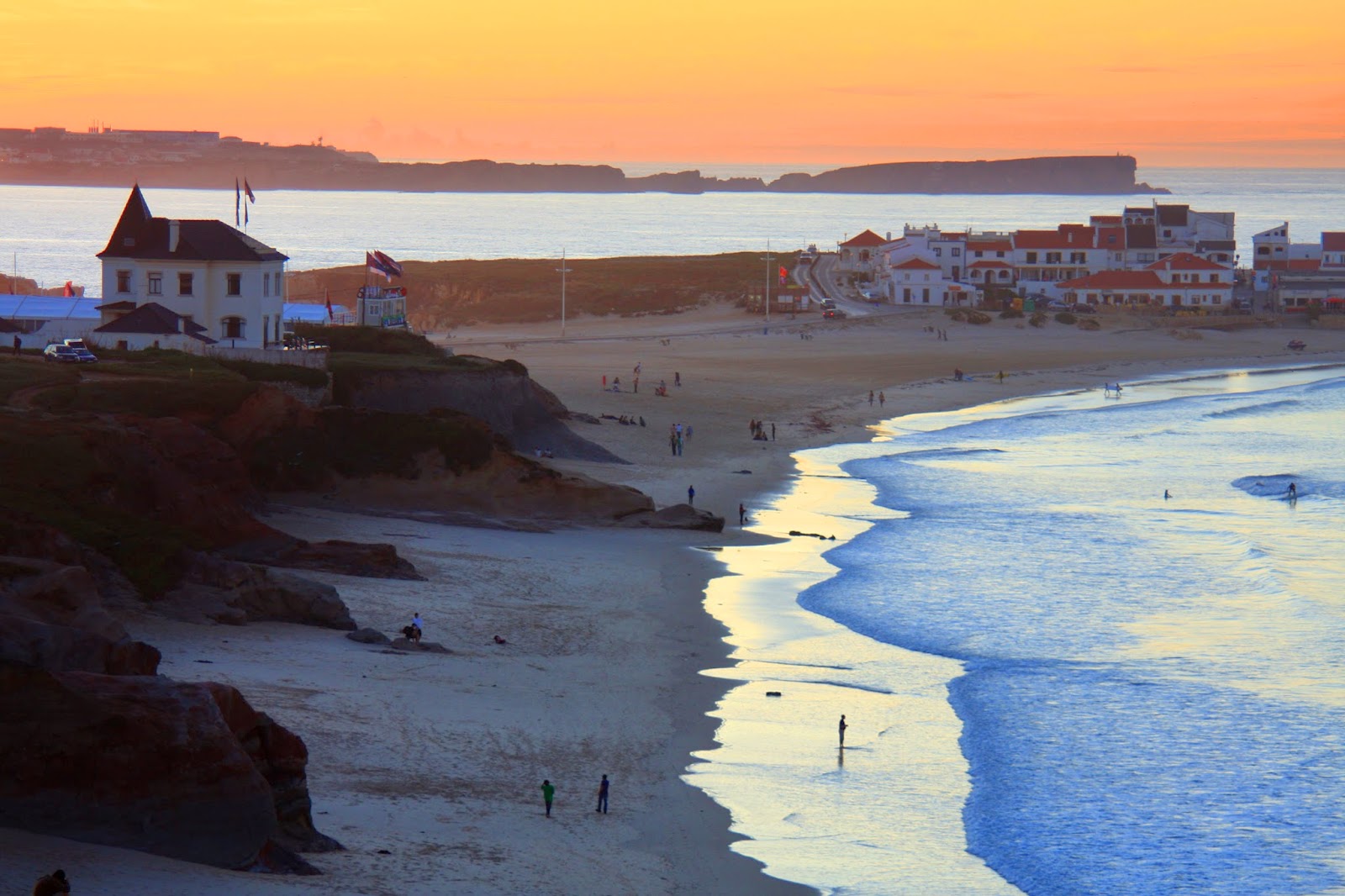 O magnífico destino de férias no Baleal - Da Pequena Baleia eu vejo o Baleal | Portugal