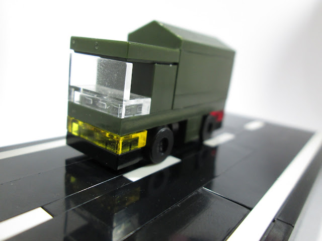 MOC LEGO Micro escala camião militar