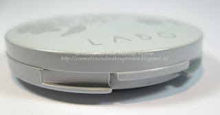 Labo Make-Up - Pure Flower Compact Eye-shadow Duo n.03 Olive green/Aqua green - chiusura Labo Make-Up - Pure Flower Compact Eye-shadow Duo n.03 Olive green/Aqua green - chiusura