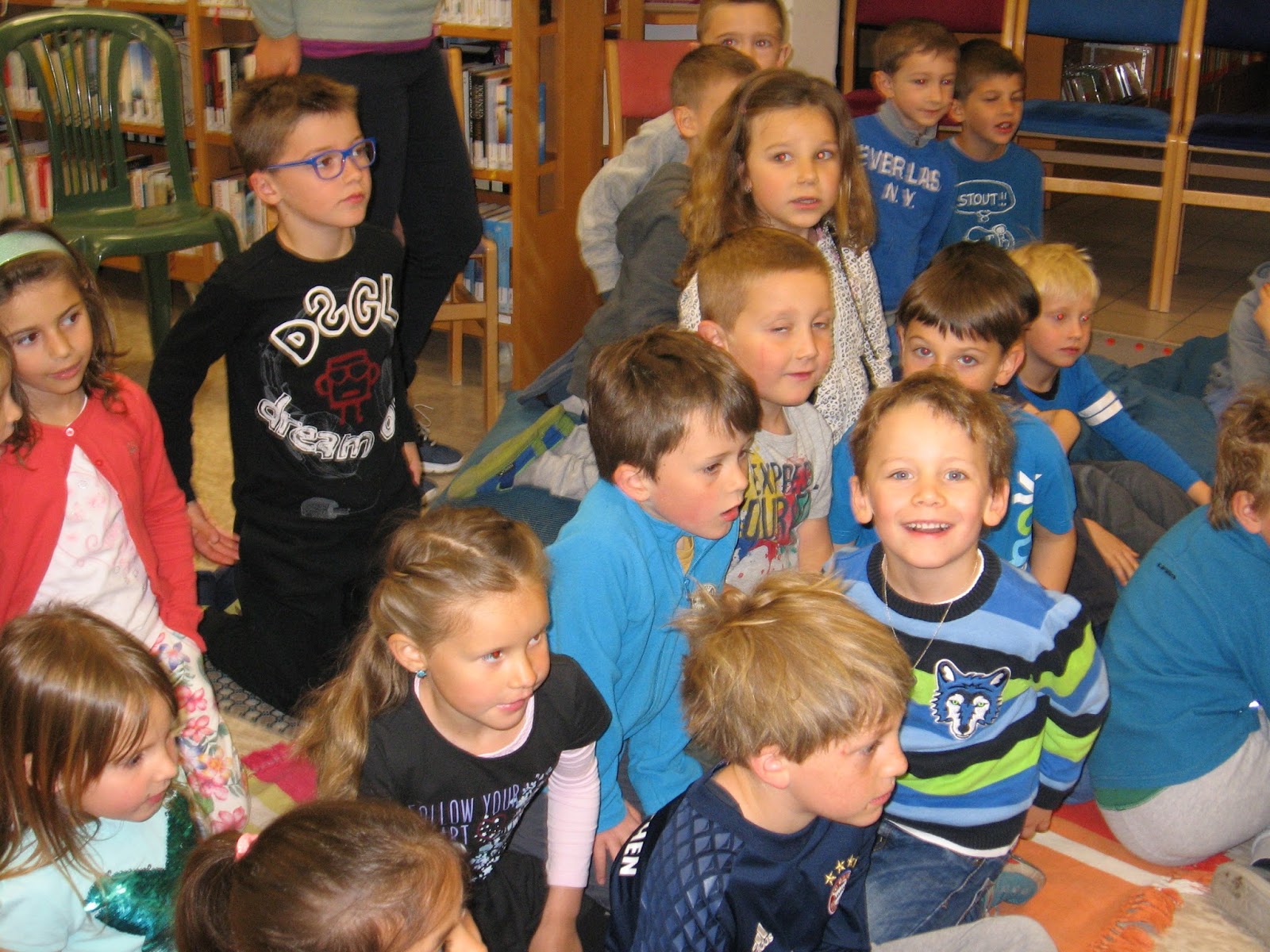 Bibliothek St. Pauls Eva Weiss kam zu Besuch