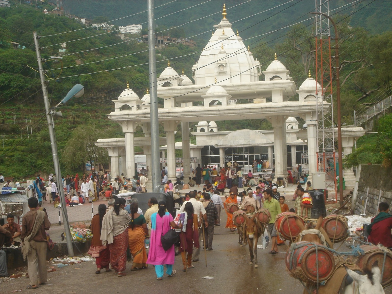 vaishno devi temple tour packages from hyderabad