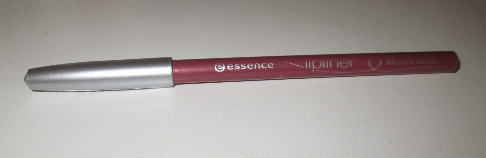 [Review] Essence Lipliner in 06 Satin Mauve