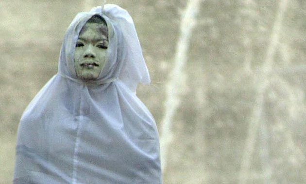 Kisah Mistis Hantu Pocong Di Pemakaman Lama