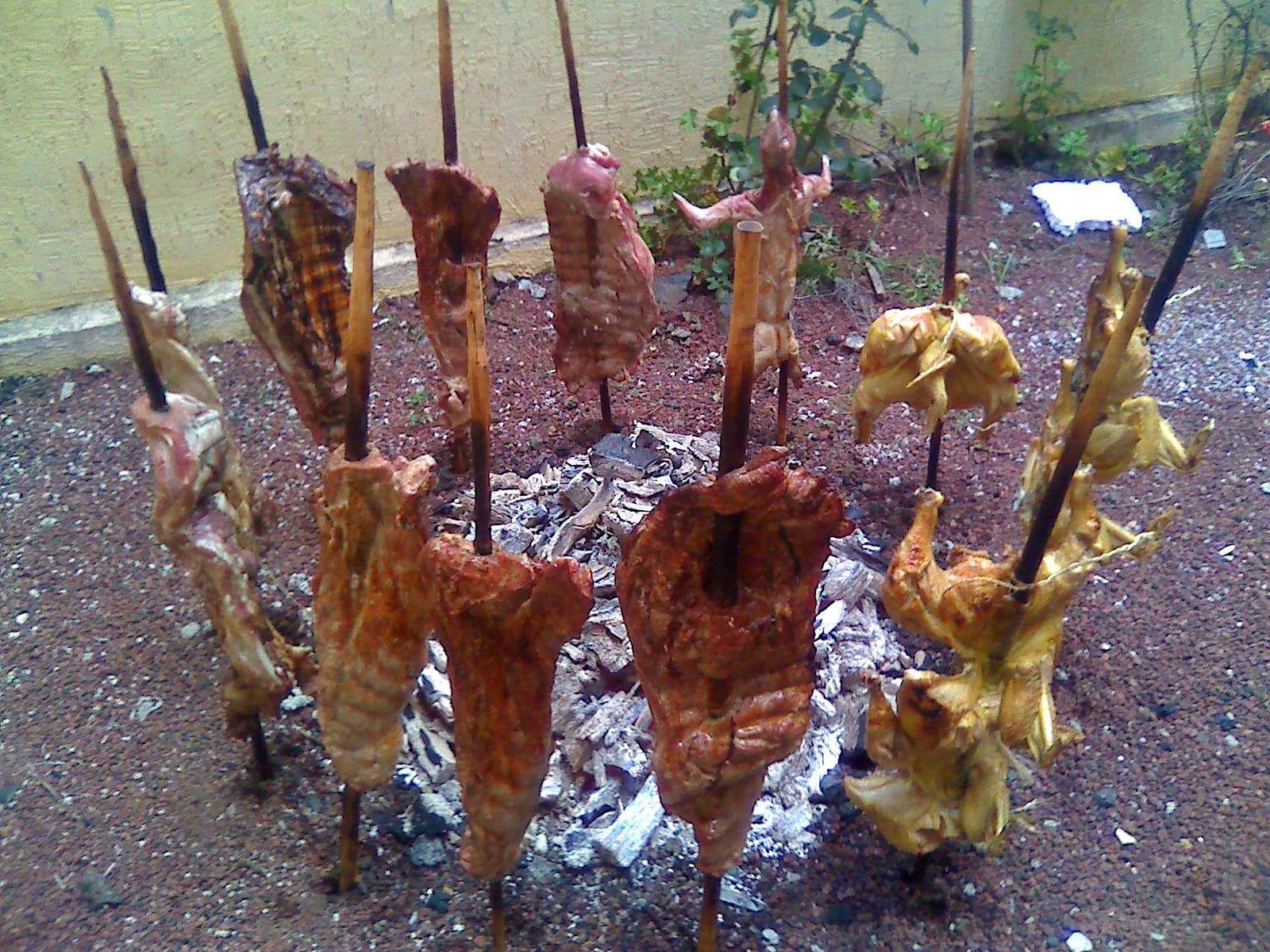 POLLOS ASADOS AL PASTOR ESTILO PATZCUARO.