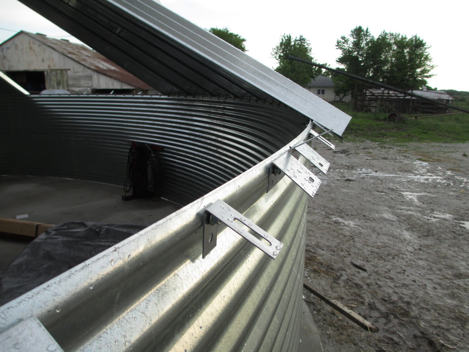 HoelscherFarms Grain Bin Roof