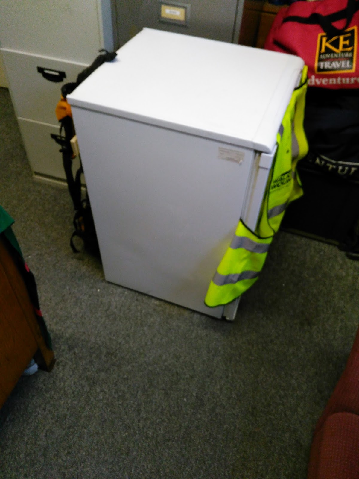 20 hours later i was shattered so a shorter distance this time seemed a better option but a challenge was still needed so i am carrying a fridge on - Ross Christmas Hours 20 hours later i was shattered so a shorter distance this time seemed a better option but a challenge was still needed so i am carrying a fridge on - Ross Christmas Hours