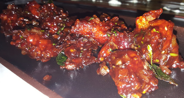 food blogger dubai hitchki indian fusion chocolate chilli chicken