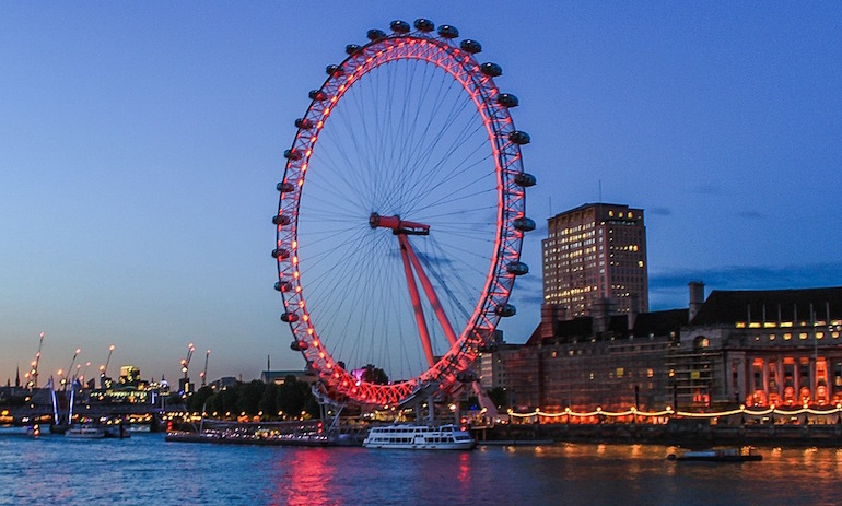 BEST TOURIST SPOTS: London Eye The Tallest Ferris Wheel UK'S Most