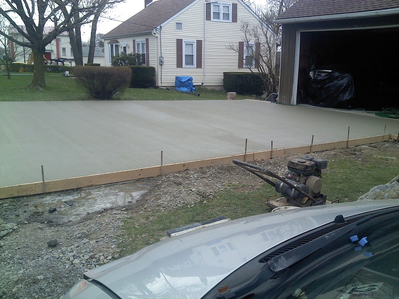 Concrete Laboring + Demolition. Driveway and garage pad