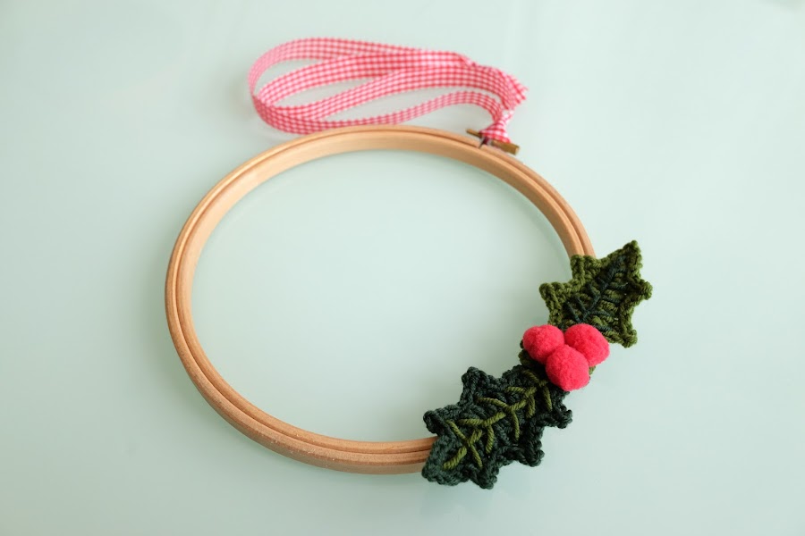 Bastidor-corona-navidad-ganchillo