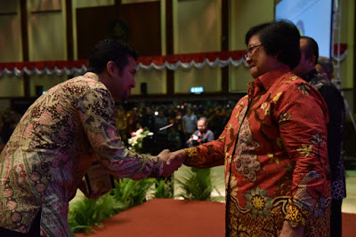 Bupati Trenggalek, Terima Adipura dari Kementrian Lingkungan Hidup dan Kehutanan