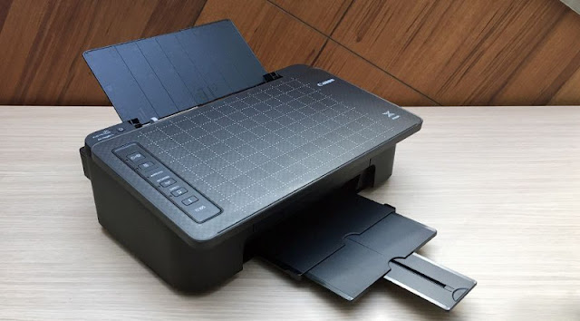 To use the Pixma TS305, plan a little space in front but also behind. To use the Pixma TS305, plan a little space in front but also behind.