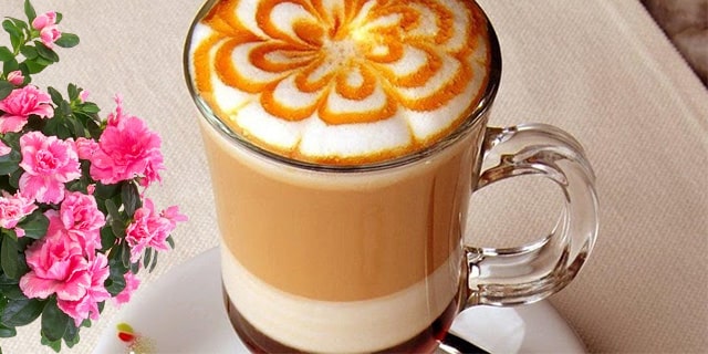 Evde Latte Nasıl Yapılır? Evde Bol Köpüklü Latte Yapımı KAHVEKAFE