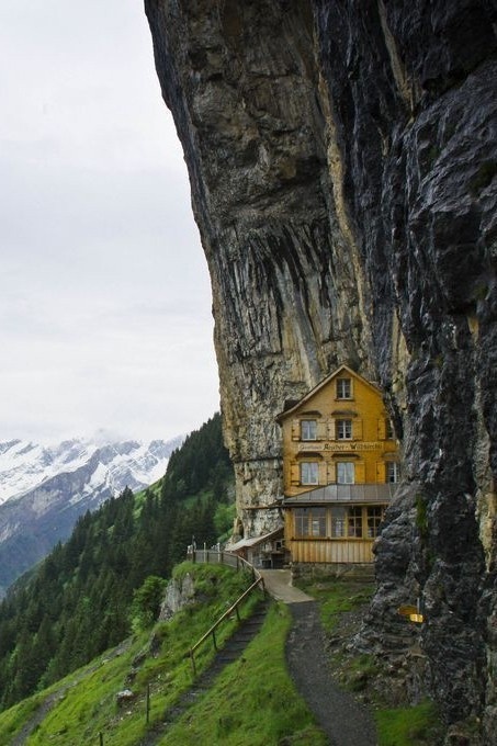 Ascher Cliff Restaurant, Switzerland. Wow! What a nice place this is. It would be great to climb there and have a nice look around the place and have a great dinner. Awesome setting!