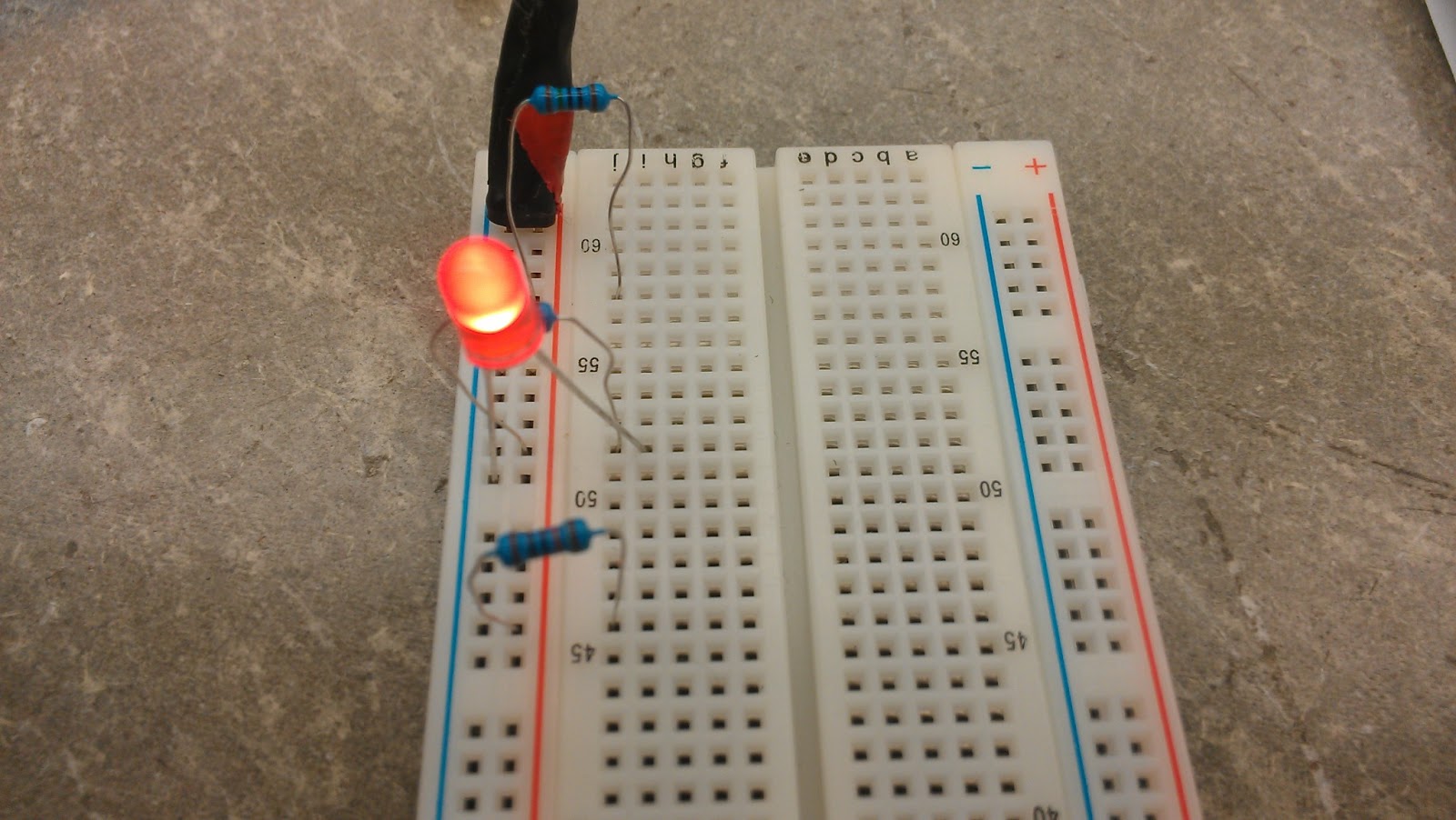 Electronics 10 vvendiola Solderless Breadboard, Effect of Resistance