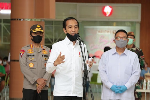 Idham Azis Damping Jokowi Cek Kesiapan Pelaksanaan Normal Baru di Summarecon Mall Bekasi Idham Azis Damping Jokowi Cek Kesiapan Pelaksanaan Normal Baru di Summarecon Mall Bekasi
