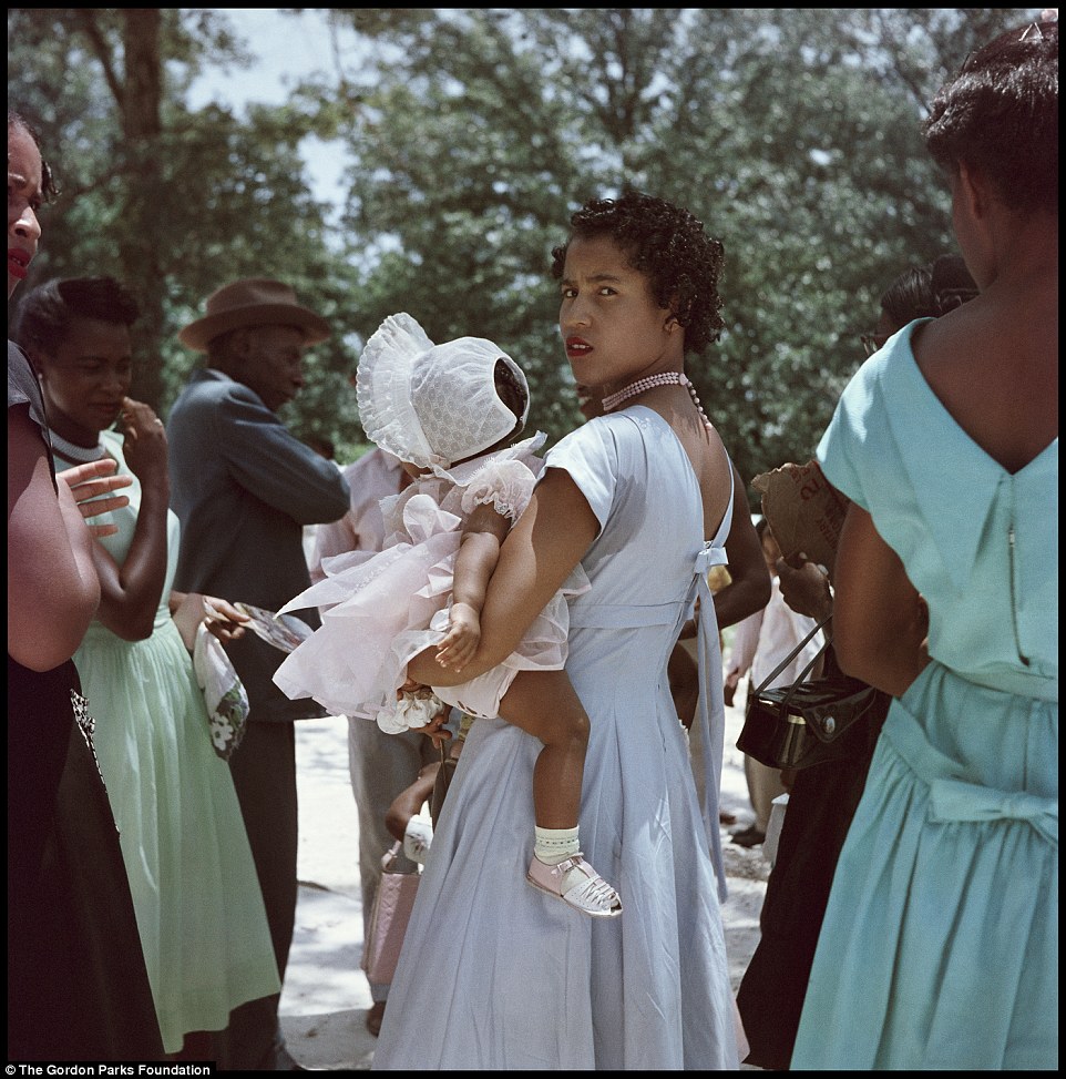 Stunning Photos of Families in Alabama From the 1950s vintage everyday