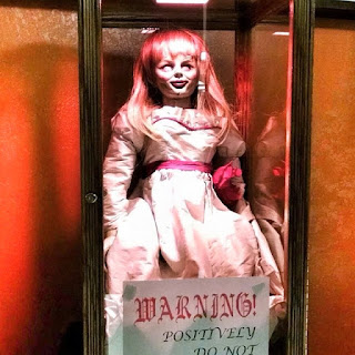 Annabelle comes home bakal taayang juni 2019 Annabelle Comes Home (2019) merupakan sekuel dari Annabelle 2014 dan Annabelle: Creation 2017, dan film ketujuh dalam waralaba Conjuring Universe. Annabelle Comes Home adalah film horor supernatural Amerika yang akan datang berdasarkan legenda boneka Annabelle, dan berfungsi sebagai sekuel Annabelle 2014 dan Annabelle: Creation, serta angsuran keenam dalam waralaba The Conjuring Universe.