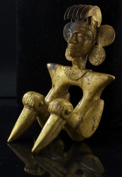 Panama's pre-Hispanic golden artifacts stored out of sight Panama's pre-Hispanic golden artifacts stored out of sight