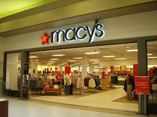 Macy&#39;s Black Friday 2013: Unexpected Early Open Kicks Off Shopping Season