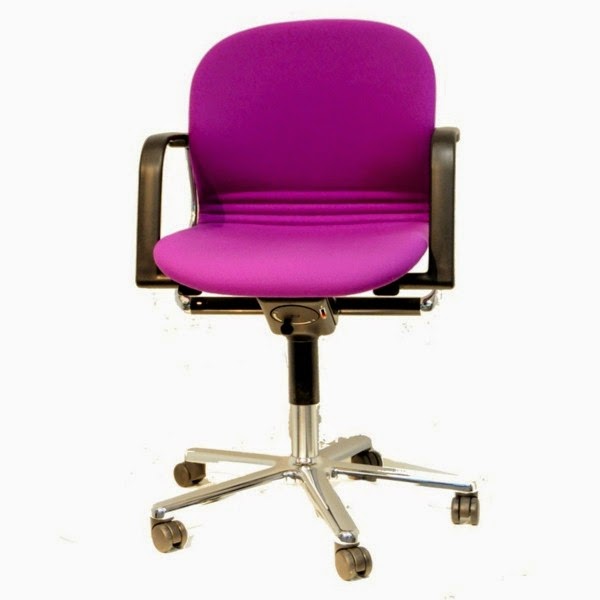 Swivel chair with a modern design for the office
