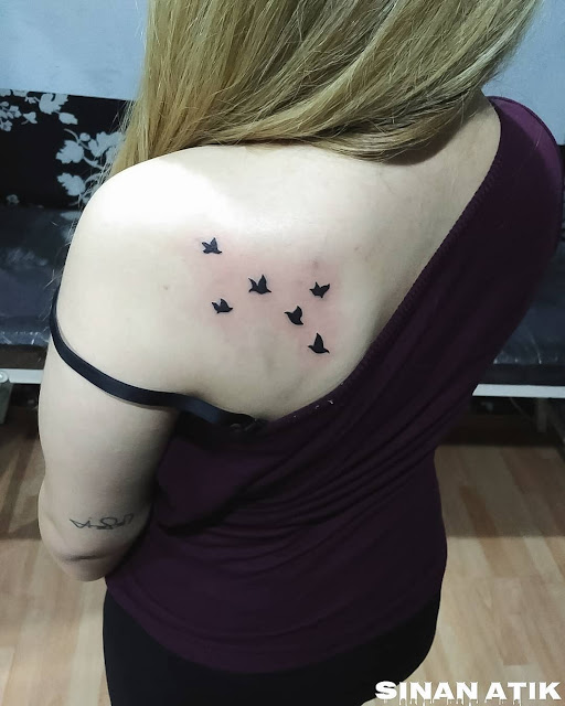 Tatuagens de aves para as mulheres Tatuagens de aves para as mulheres