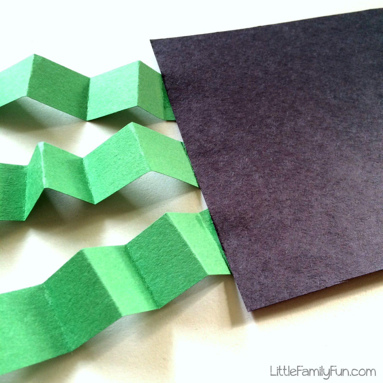 Little Family Fun: Easy Spider Craft for Kids!